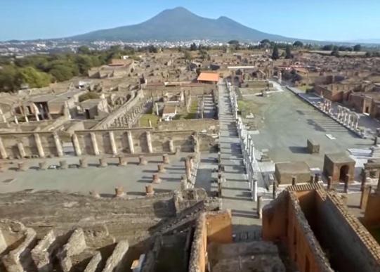 Pompei Center Life Atmosphere Ngoại thất bức ảnh